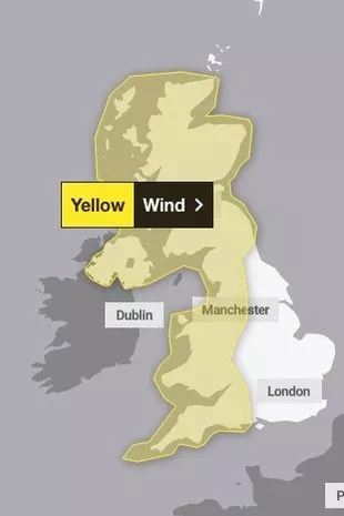 英国气象局发布预警,英国气象地图显示本周末英国人将在哪里看到雪