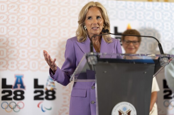 以下是吉尔·拜登(Jill Biden)认为美国可以在洛杉矶奥运会上匹敌法国的活力