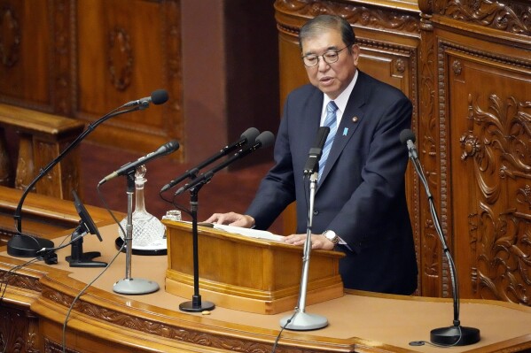四面楚歌的日本首相发誓要与长期被忽视的反对党合作，以挽救他的政府
