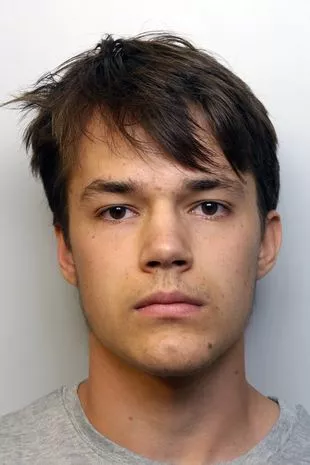 在捅死“烦人的”妹妹后，青少年在警察电话里说了六个令人不寒而栗的话
