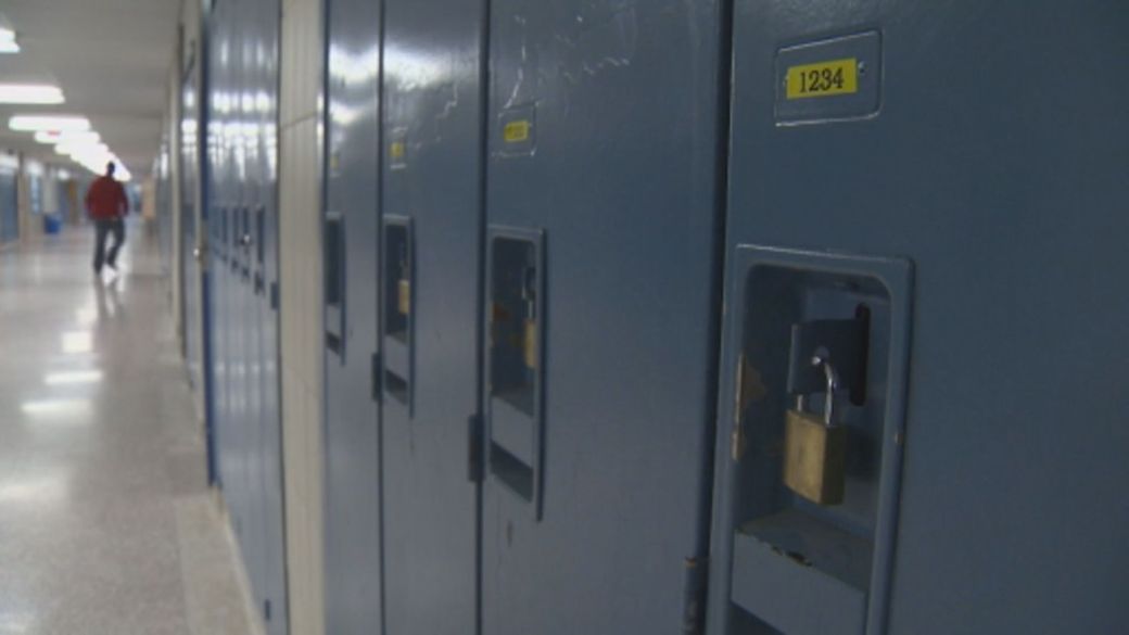 LGBTQ2组织推动加快法庭程序,以阻止阿尔伯塔省的跨性别法案