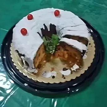 圣诞蛋糕投毒者的亲戚在结束自己的生命后做出了重大启示