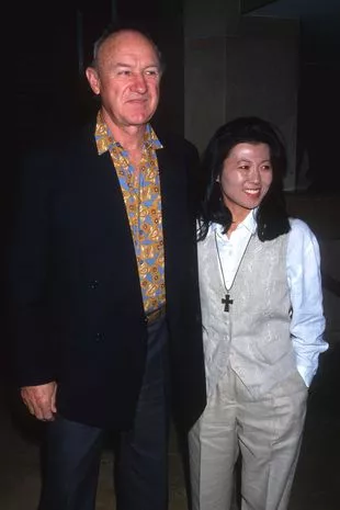吉恩·哈克曼与妻子在圣达菲意外去世,他的葬礼计划陷入混乱