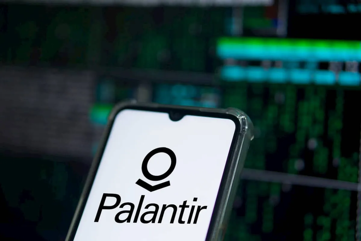 Palantir股票受到审查：内幕交易活动引发质疑