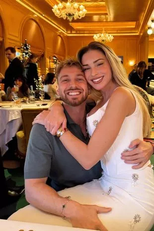 Zara McDermott和Louis Tomlinson的恋情——什么时候开始的以及前男友Sam的反应