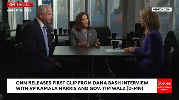 卡玛拉·哈里斯在历史性的CNN采访中,面对重大转变的挑战,她做出了挑衅的回应